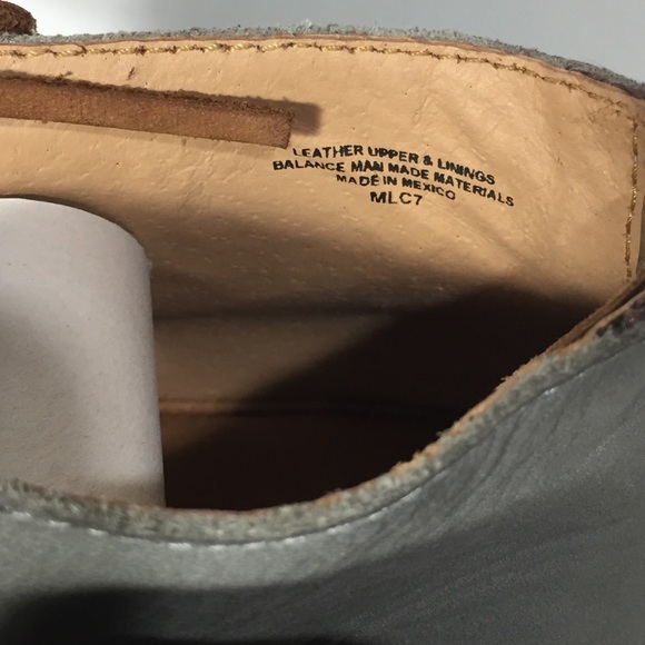 Born sandals bluish gray leather lace up 8 - Picture 8 of 9